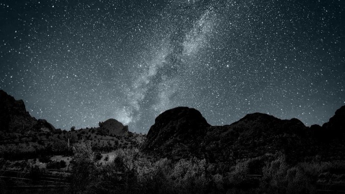 程序员看剧的时候，如果看到有敲代码页面，会暂停看代码吗？